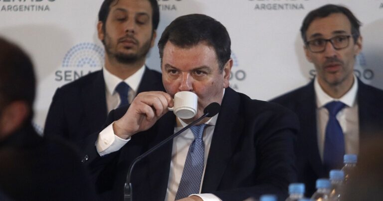 El gobierno ahora no descarta abrir la negociación de la Corte con Comodoro Py para acordar una “paz judicial”