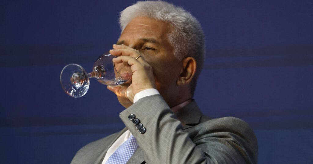 Funcionarios de Poggi complicados en la desaparición de 2 mil hectáreas de maíz de un campo de San Luis