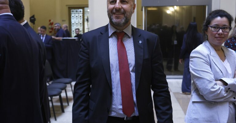 Una reunión de Borinsky con Santiago Caputo agitó las versiones de su candidatura a la Corte