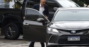 Furia de los empresarios con Sturzenegger por el decreto que elimina el practicaje