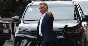 Pareja le baja el precio a la rebelión tuitera: “No opinamos de cruces en redes”