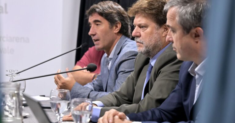 El radicalismo quiere instalar la idea de elecciones separadas en los municipios