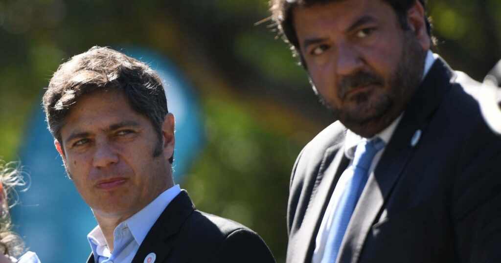 Kicillof refinancia deuda para costear el fondo de obras de los intendentes