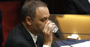 Adorni no despejó dudas sobre su patrimonio ni acorraló a la oposición