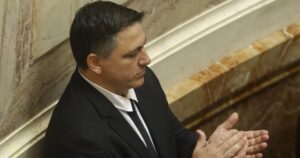 Paoltroni destrozó a Adorni por no mostrar la declaración jurada: “es una falta de respeto al presidente”