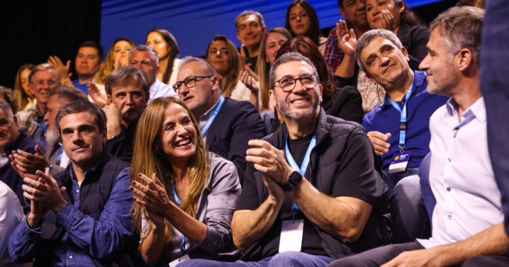 El peronismo federal se lanzó en Parque Norte y toma distancia de la interna entre Cristina y Kicillof