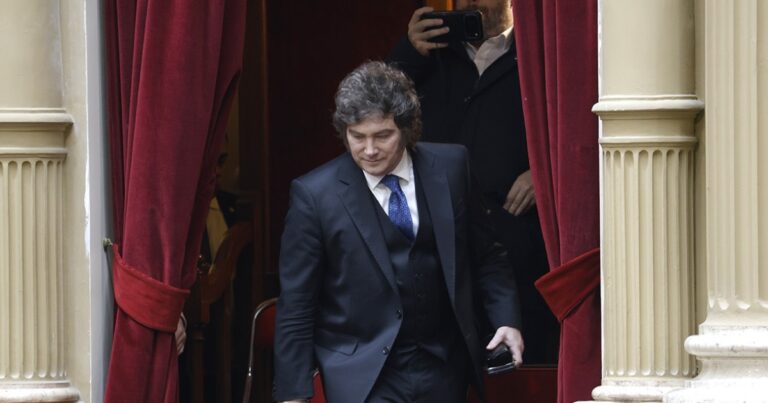 Fracasó la ofensiva de Milei contra La Nación, un juez cercano a Patricia Bullrich archivó la denuncia de ARCA