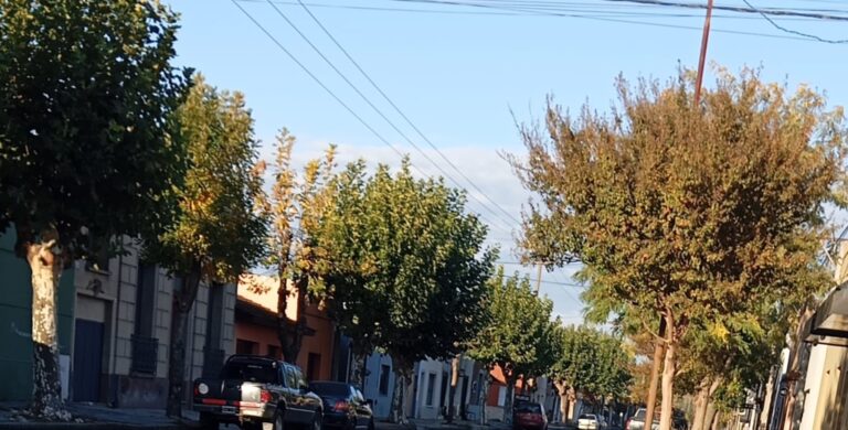 Caños rotos en distintos puntos de la ciudad: ABSA se comprometió a resolverlo en estos días