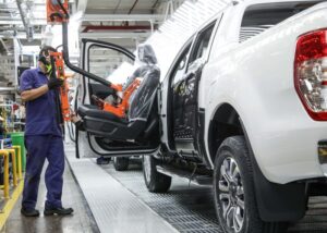 Otro récord de superávit comercial gracias a Vaca Muerta y la caída de las importaciones industriales
