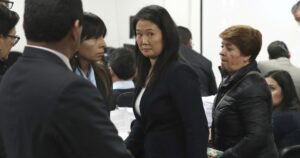 Perú llega al balotaje con una leve ventaja para Keiko Fujimori