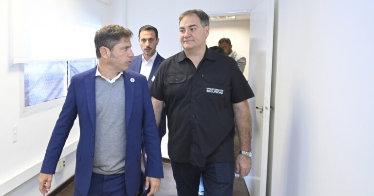 Kicillof abre la negociación con los intendentes para aprobar su reforma en seguridad