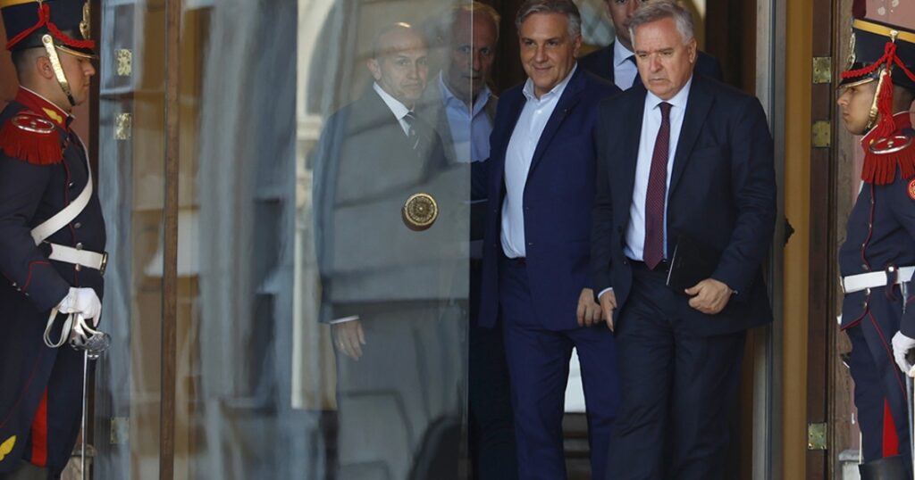 Llaryora se desmarca de Schiaretti y no avanzará contra Adorni