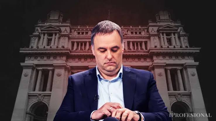 Adorní afueraaaaa: Renuncio Manuel Adorni como jefe de gabinete
