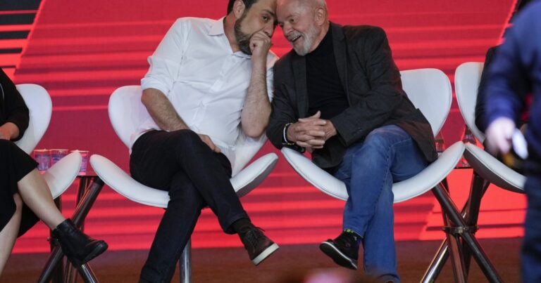 Un ministro de Lula cruzó a Milei por apoyar a Flavio Bolsonaro: “¿Quién se cree este imbécil?”