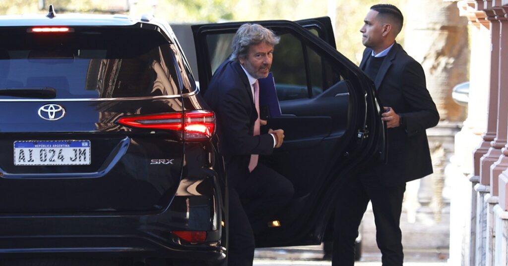 Mahiques coloniza el fuero comercial para ayudar a Tapia y Toviggino