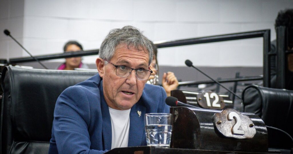 Crisis libertaria en Quilmes por la salida del jefe de bloque a diez días de asumir