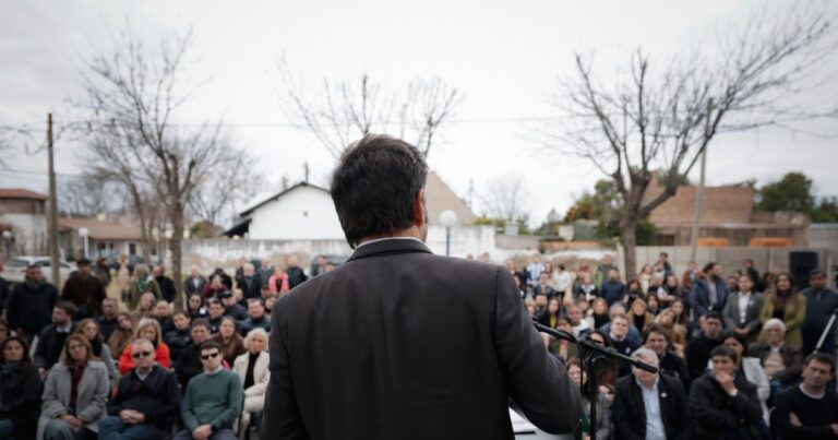 Encuesta: Kicillof superó a Cristina y aparece como el principal opositor a Milei