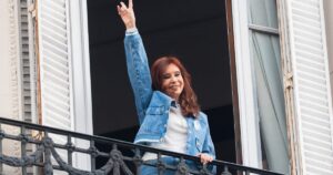 Cristina deja abierta la idea de una candidatura: “ninguna proscripción logró apagar la voluntad popular”