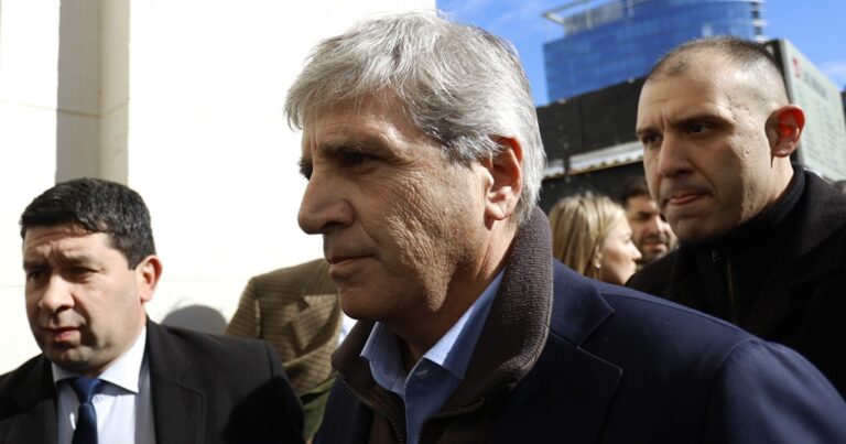 Caputo descartó una ayuda a quienes se endeudaron para comprar alimentos: “Que se hagan cargo de sus decisiones”
