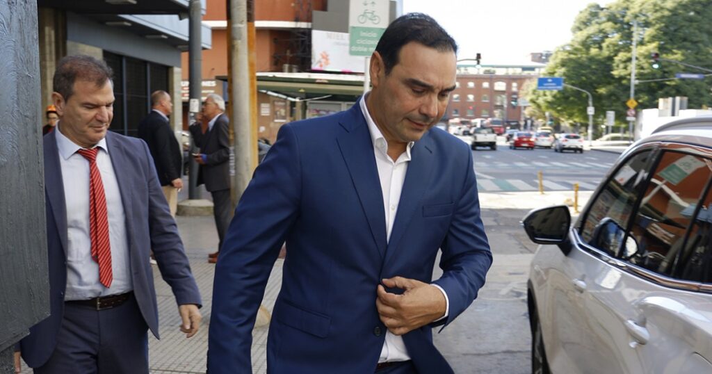 El correntino Valdés se mete en la interna radical de Córdoba y condiciona el apoyo a De Loredo