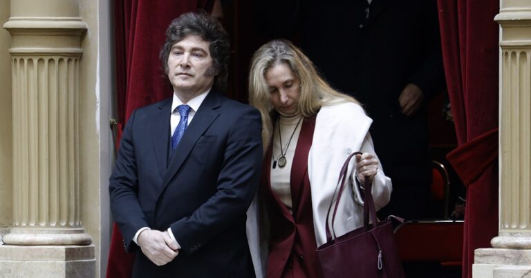 Milei abandona su “retiro” para encabezar el acto de San Martín