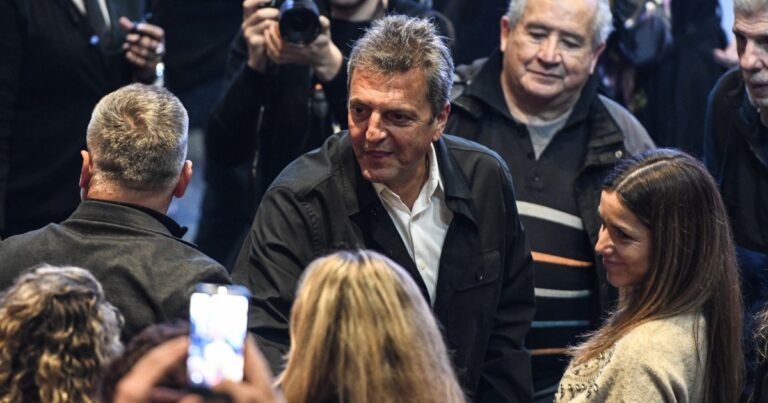 Massa reapareció en Rosario para apoyar la candidatura a gobernador de Giuliano