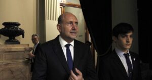 El peronismo denuncia que Pullaro llevó a Santa Fe al déficit más alto de la última década