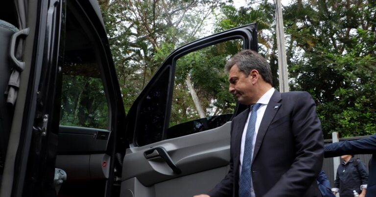Massa en una cumbre con intendentes: “Quiero ser el arquitecto de la unidad”