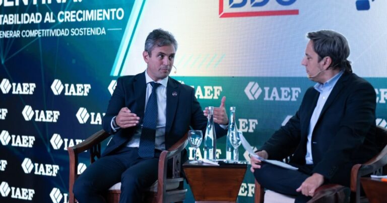 Menem reprochó a los empresarios que no se juegan por MIlei: “El que apuesta ahora va a ser más beneficiado”