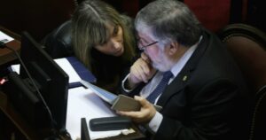 Confusión total en el peronismo: Zamora forzó a Mayans a levantar el bloque del recinto antes de votar zonas frías