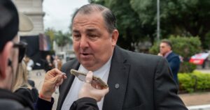Pullaro da luz verde a los radicales de Santa Fe para disputarle la intendencia a Poletti