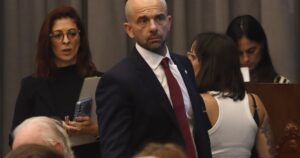 Pagano denunció al ex titular de Transporte porque su familia se quedó con el principal corredor vial del país